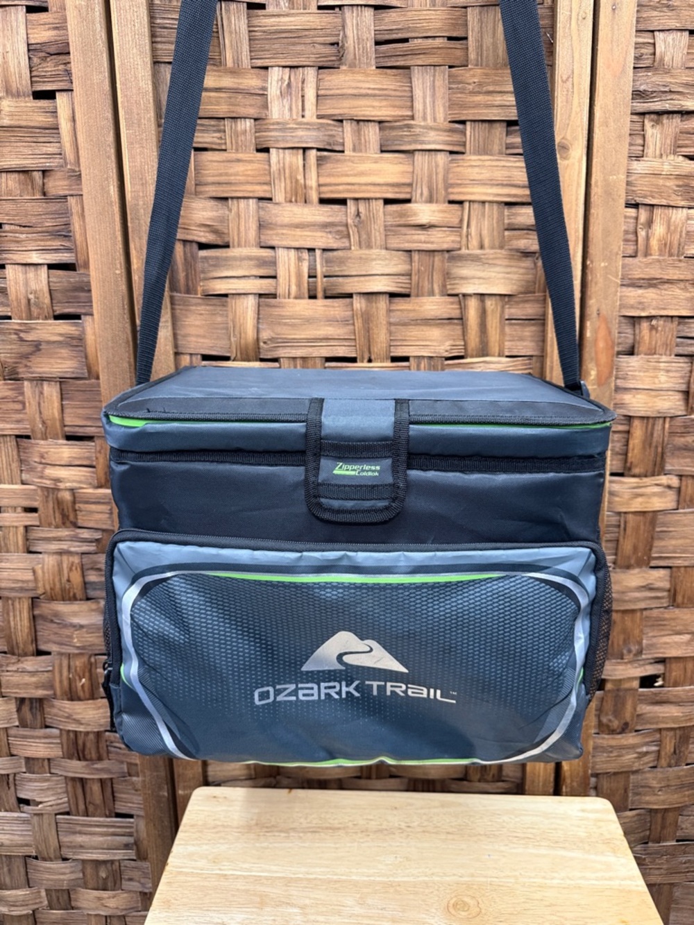 Ozark Trail 30 Can Zipperless Insulated Cooler